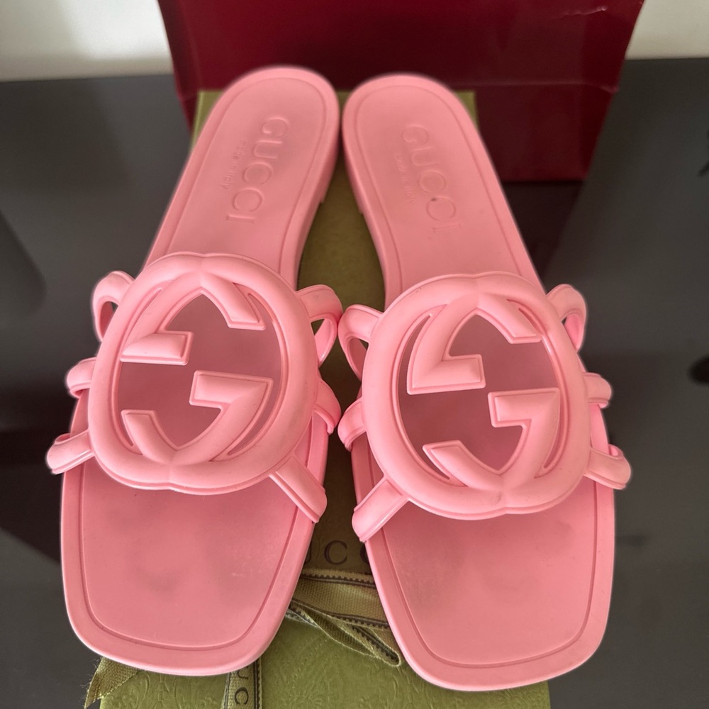 Gucci Vibrant Pink Slide Sandals - Picture 6 of 7